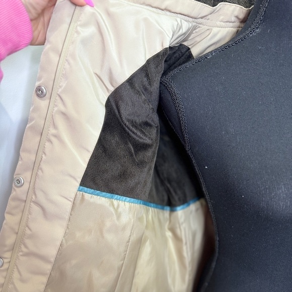 Calvin Klein Beige Quilted Women’s Detachable Hood Jacket (L) - Picture 10 of 12